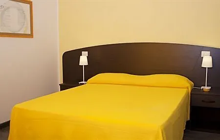 Difronte Ai Musei Vaticani 4*