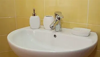 Difronte Ai Musei Vaticani Рим