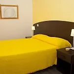 Difronte Ai Musei Vaticani Gæstehus 4*