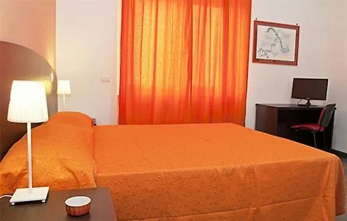 Difronte Ai Musei Vaticani 4*